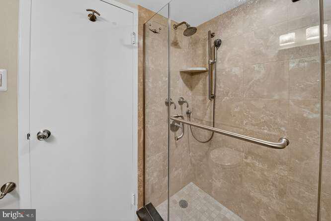 10401 GROSVENOR PLACE 1322