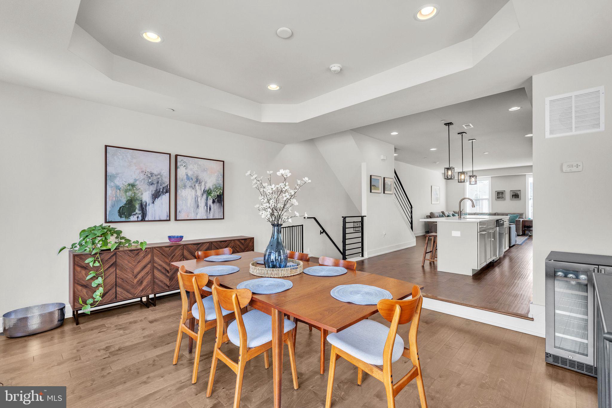 ROXBOROUGH - Residential