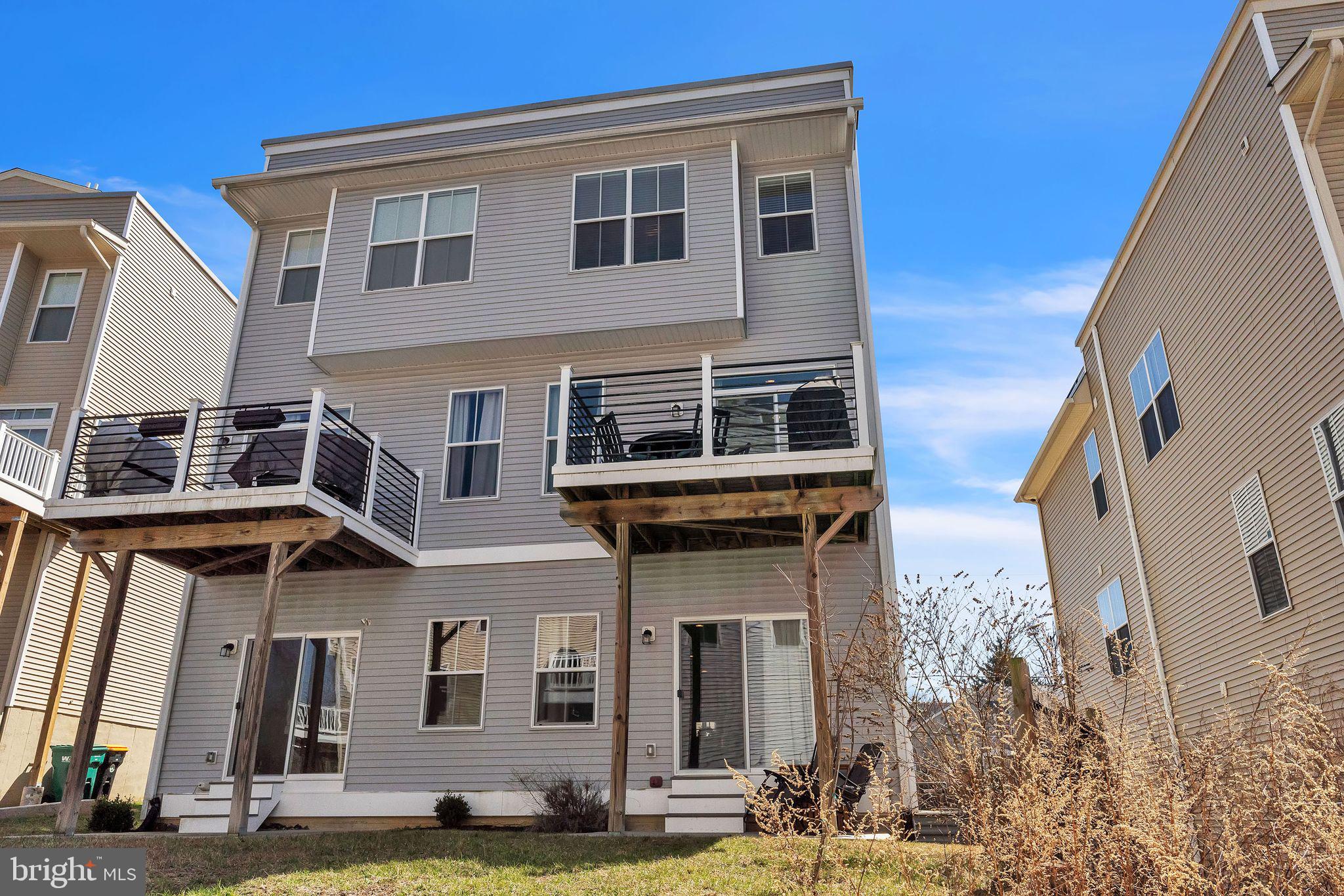 ROXBOROUGH - Residential