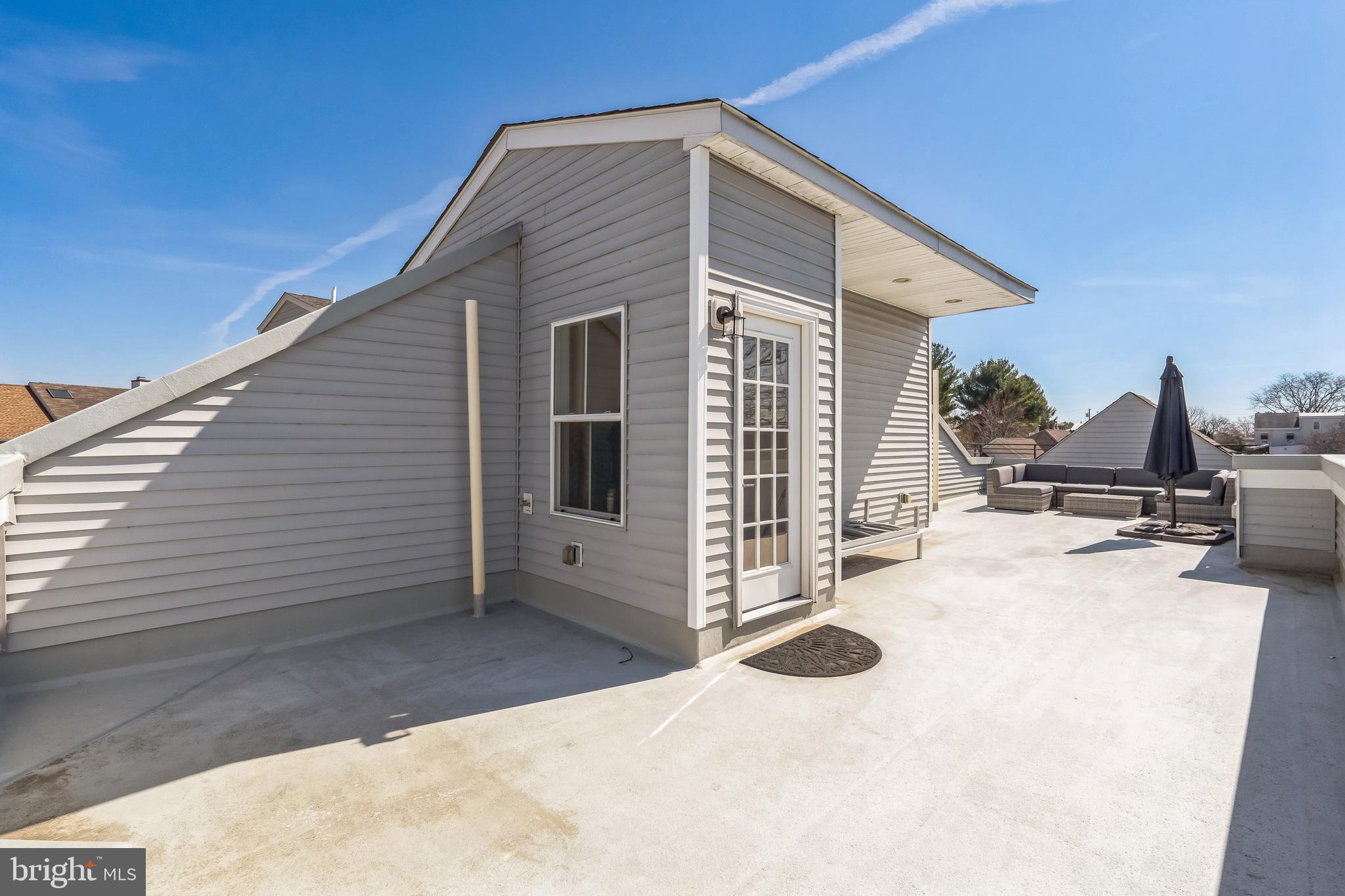 ROXBOROUGH - Residential