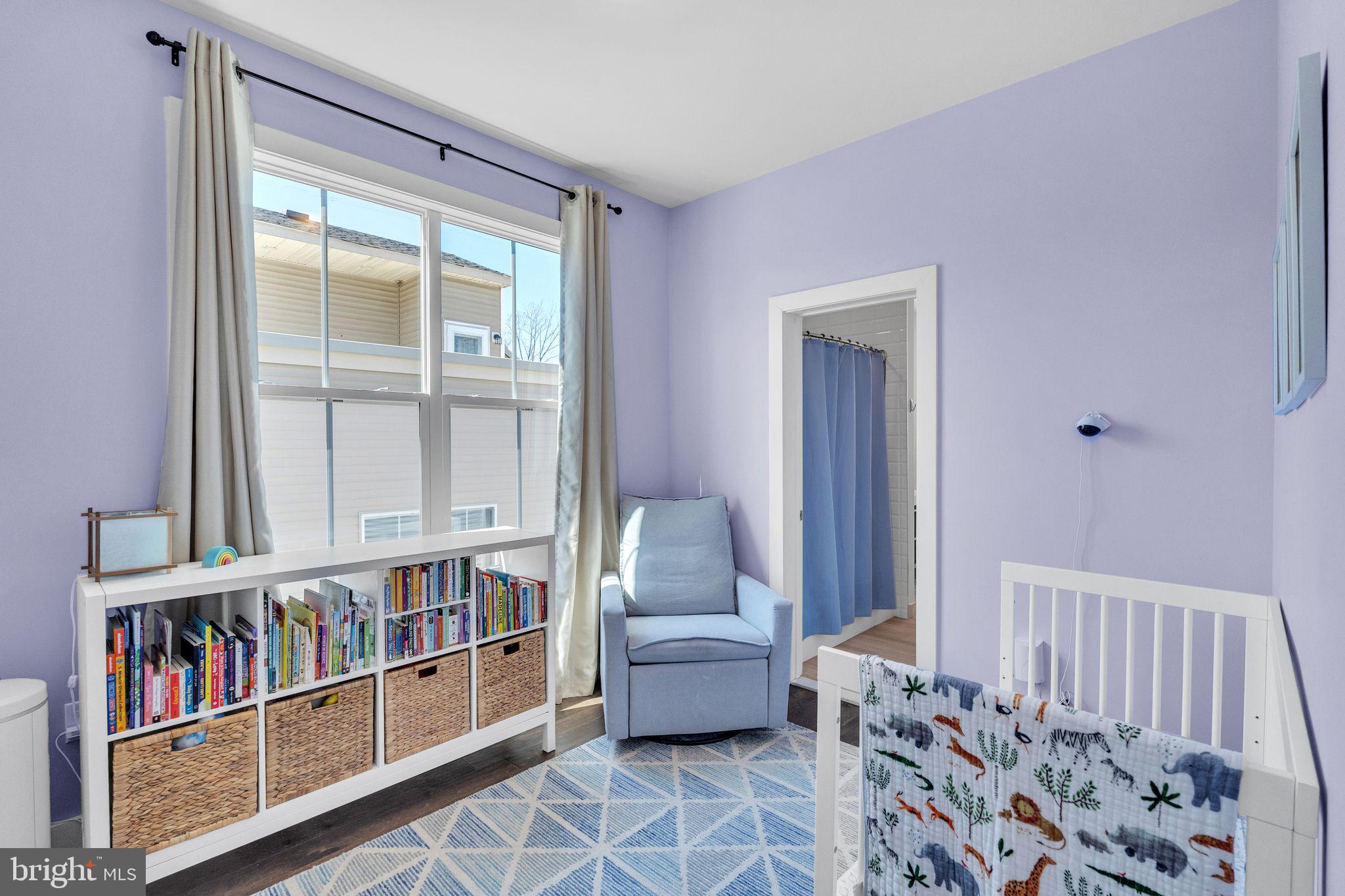 ROXBOROUGH - Residential