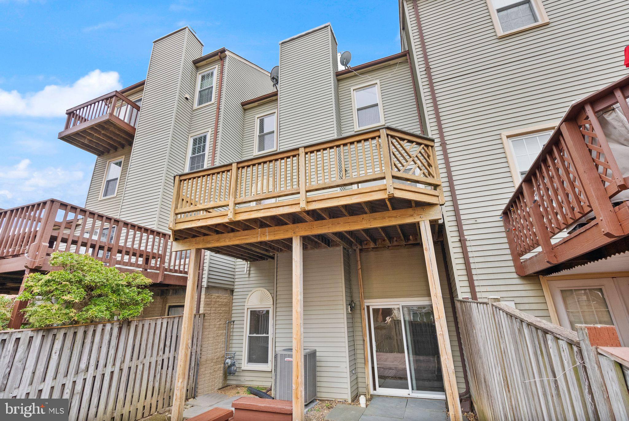 PINECREST - Residential