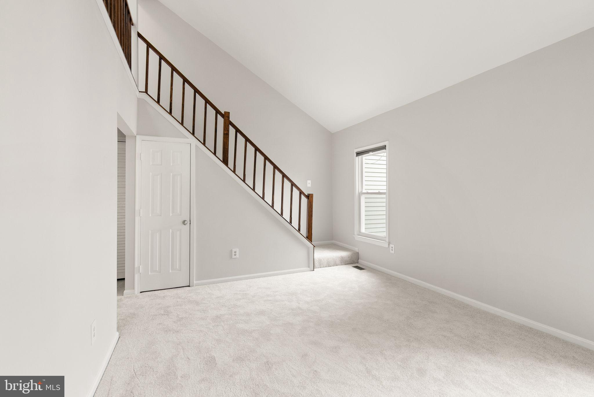 PINECREST - Residential