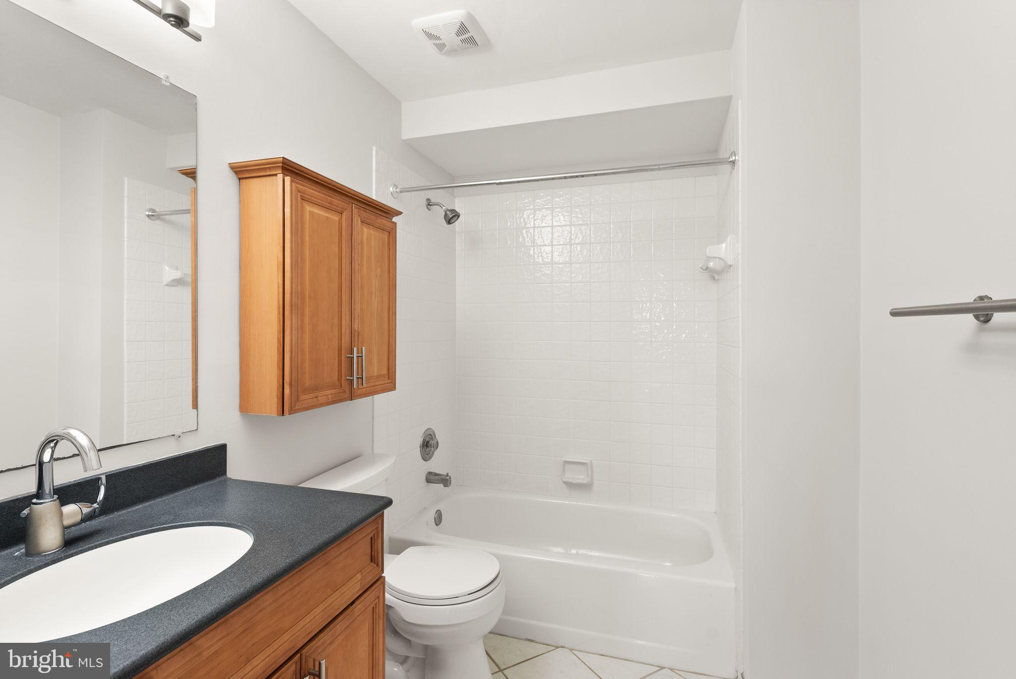 PINECREST - Residential