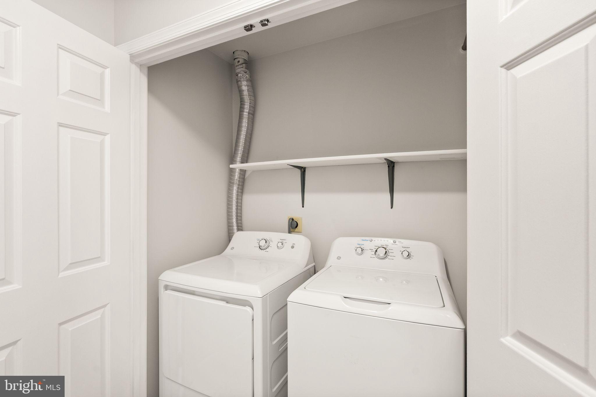 PINECREST - Residential