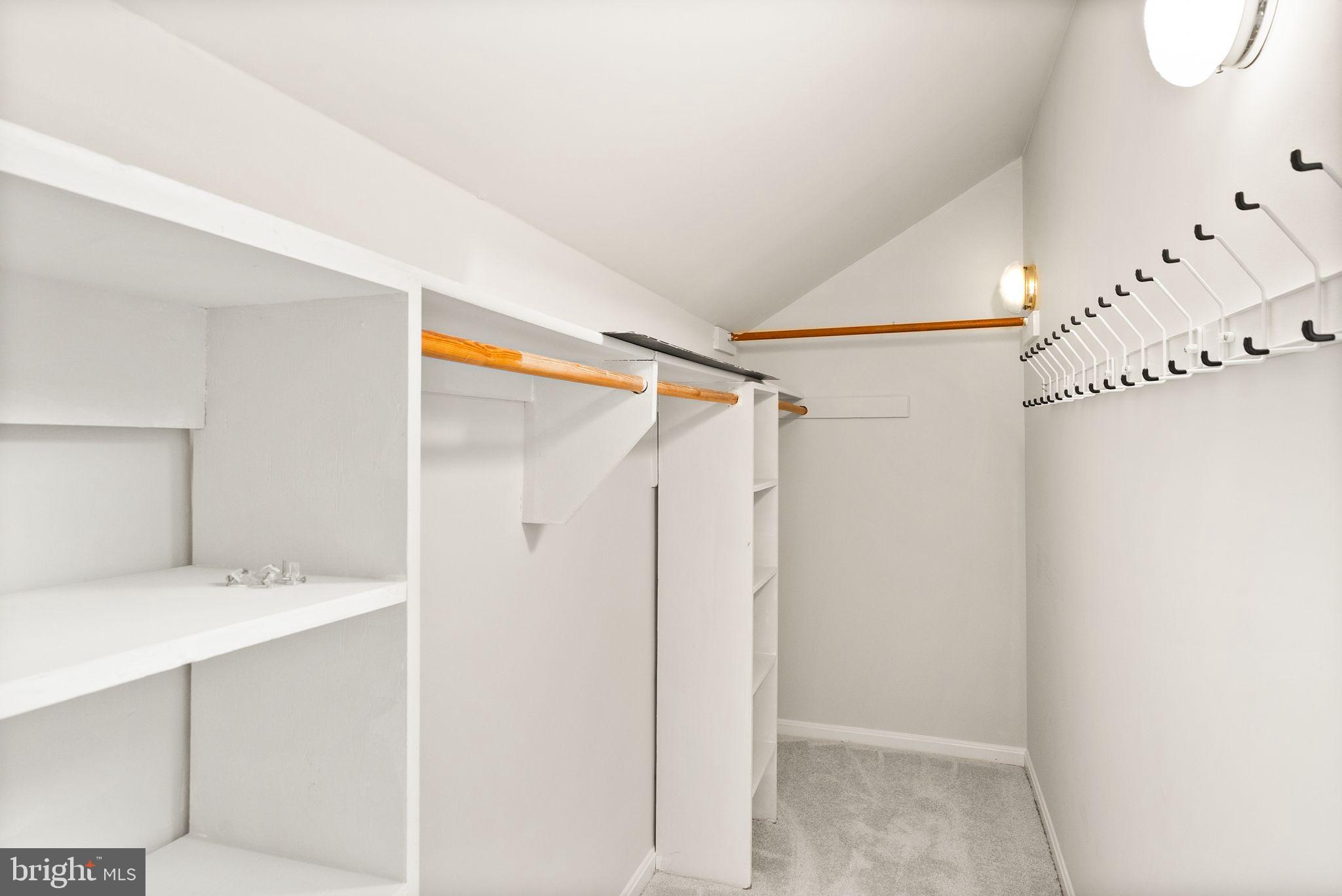 PINECREST - Residential