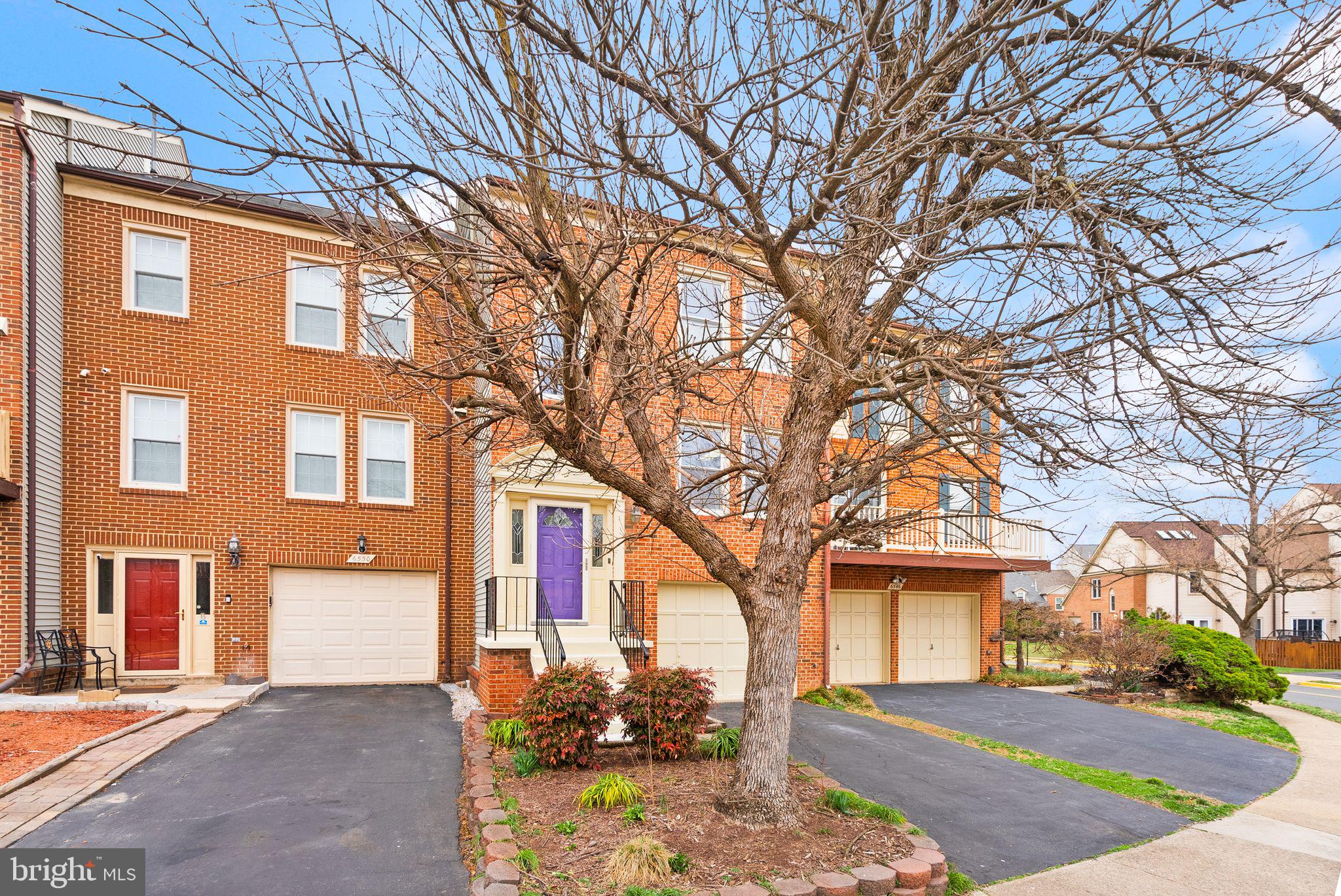 PINECREST - Residential