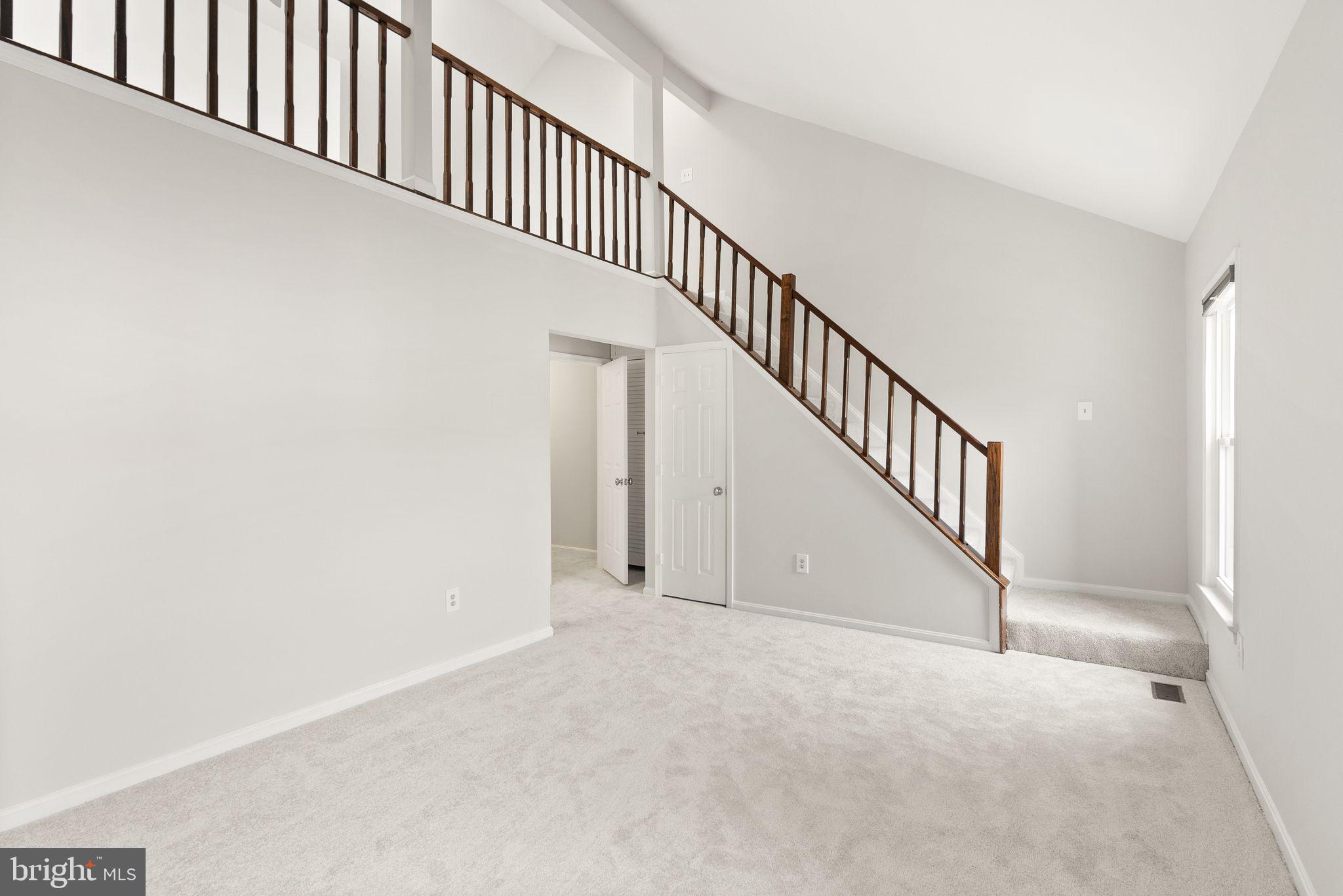 PINECREST - Residential