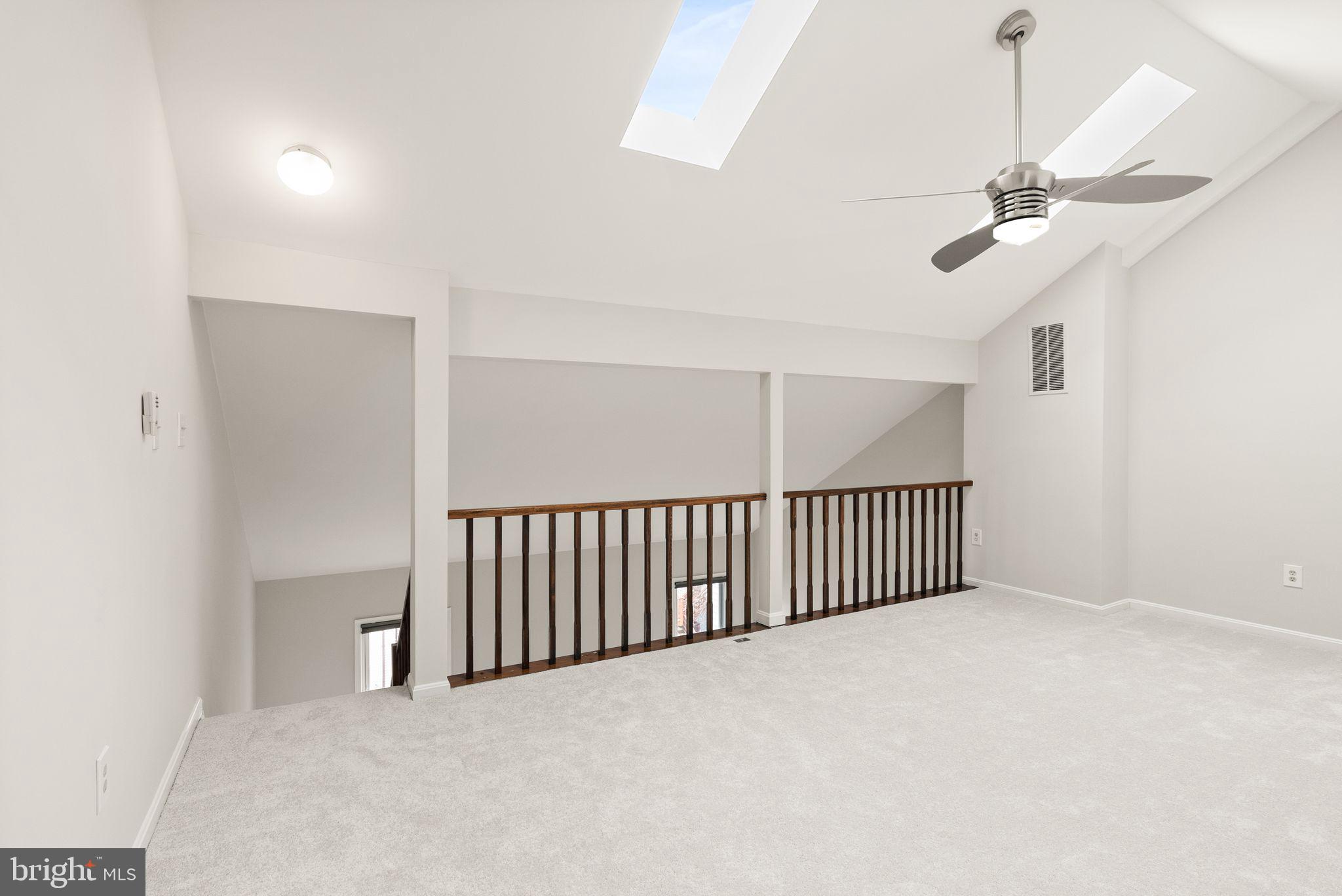 PINECREST - Residential