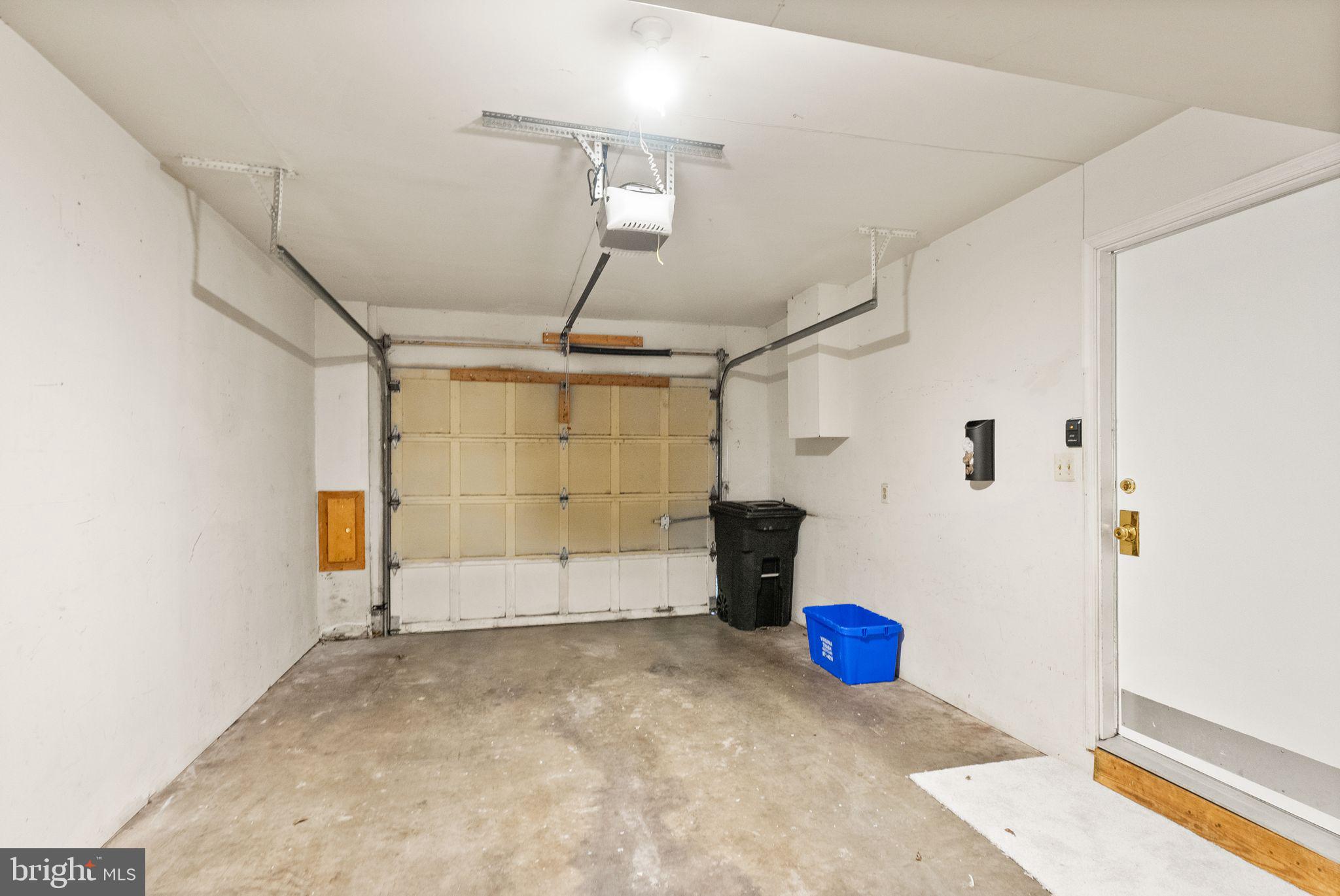 PINECREST - Residential