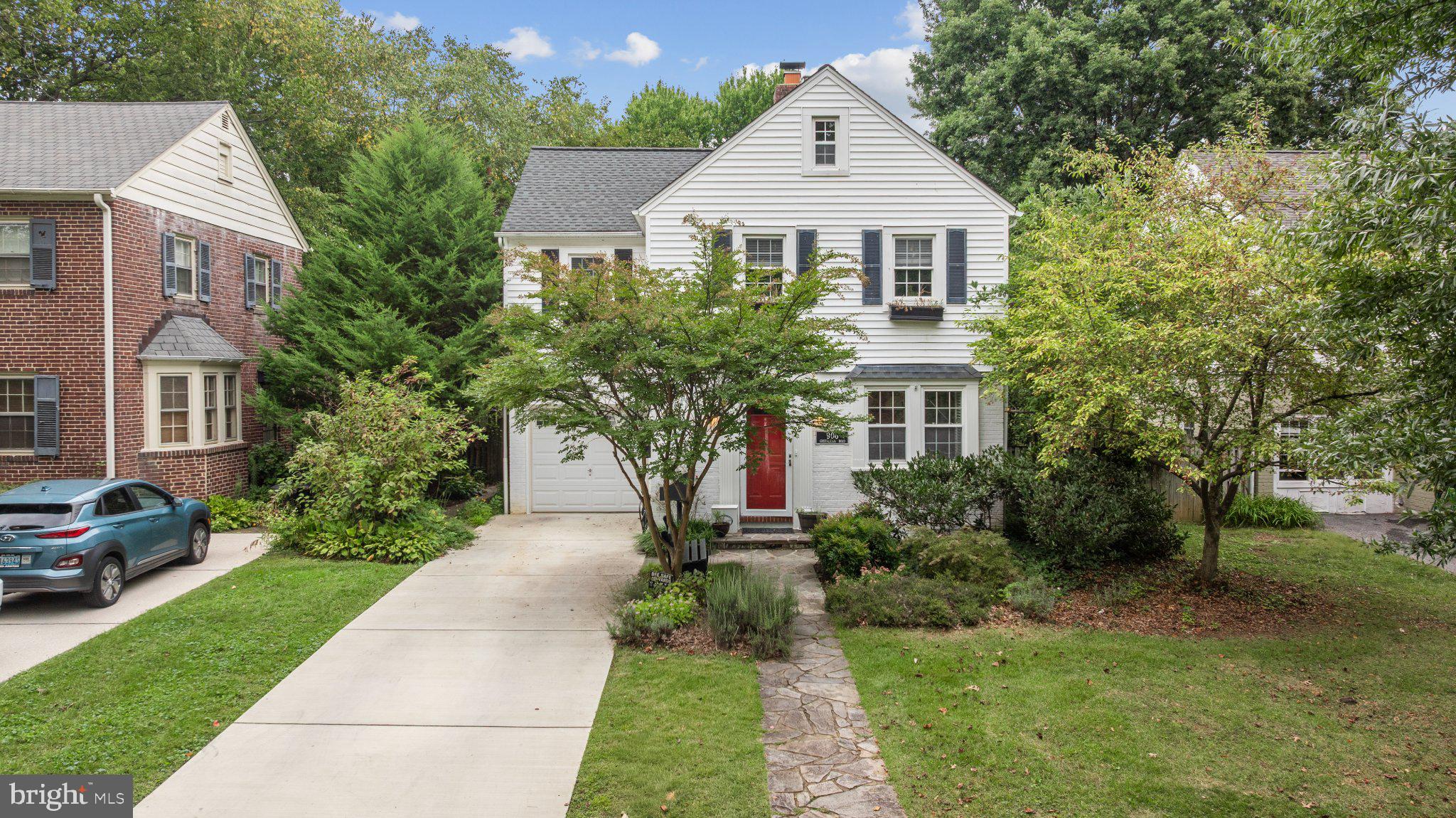 906 GREENLEIGH