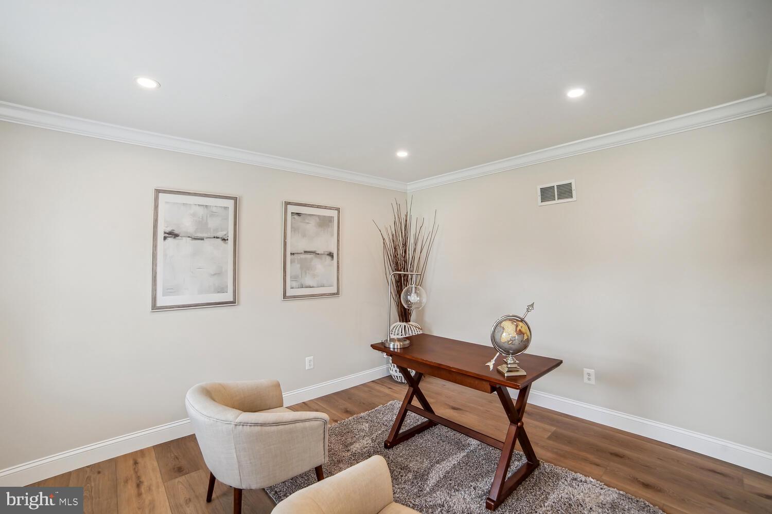 NORBECK ESTATES - Residential