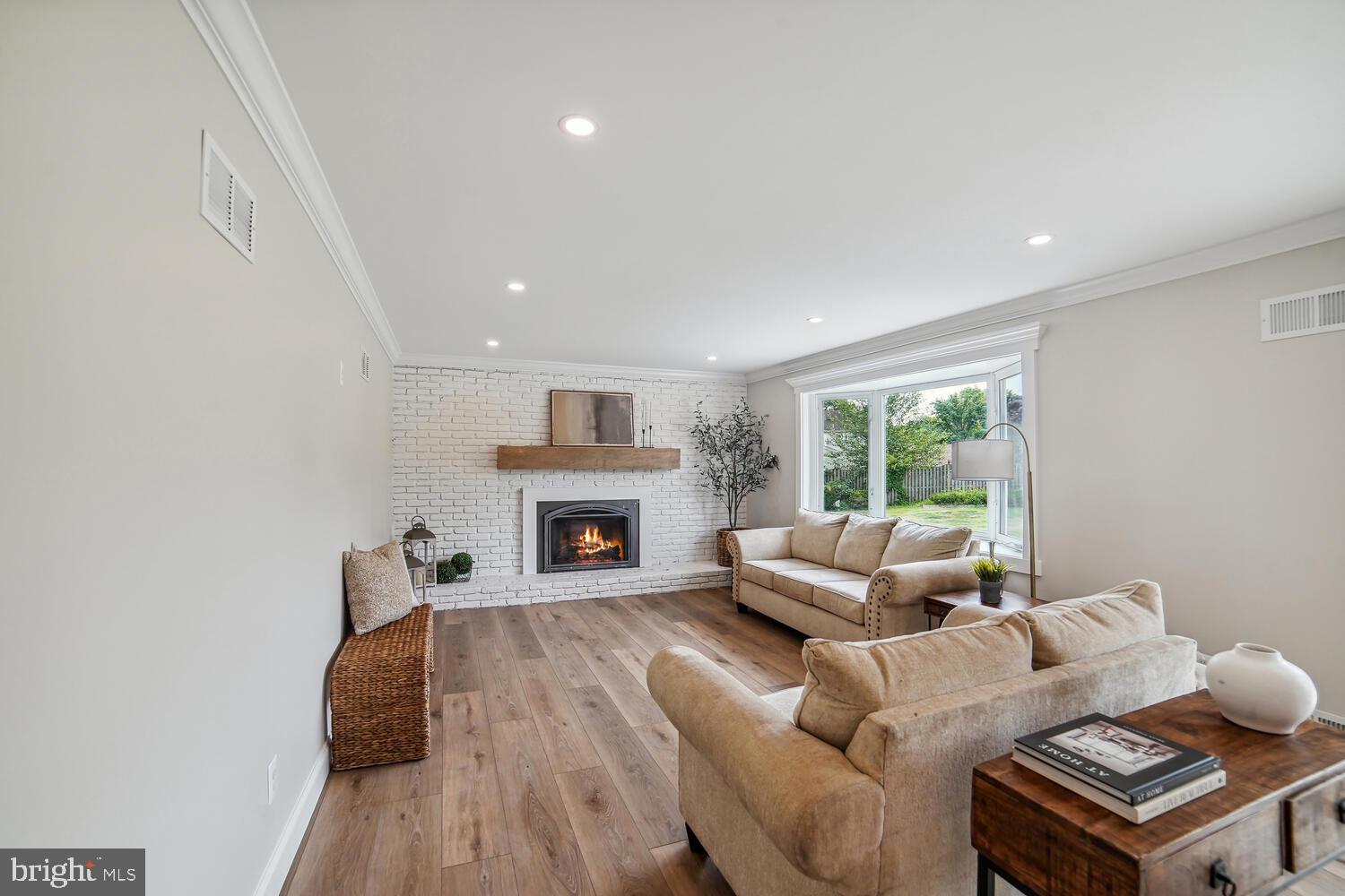 NORBECK ESTATES - Residential