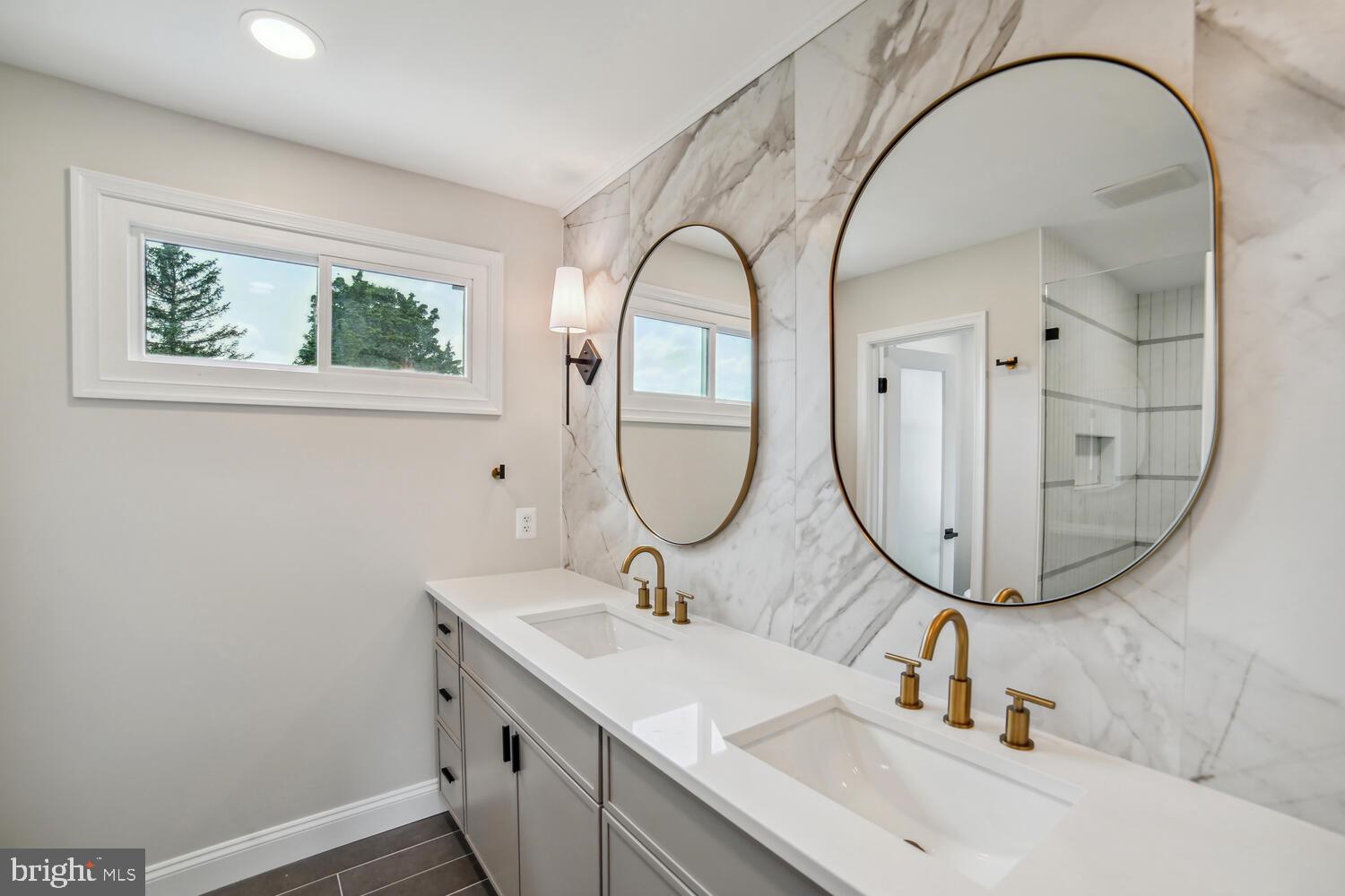 NORBECK ESTATES - Residential