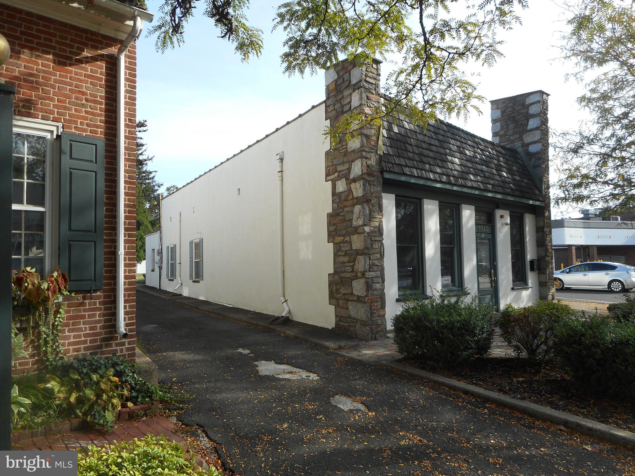 1858 GUERNSEY AVENUE