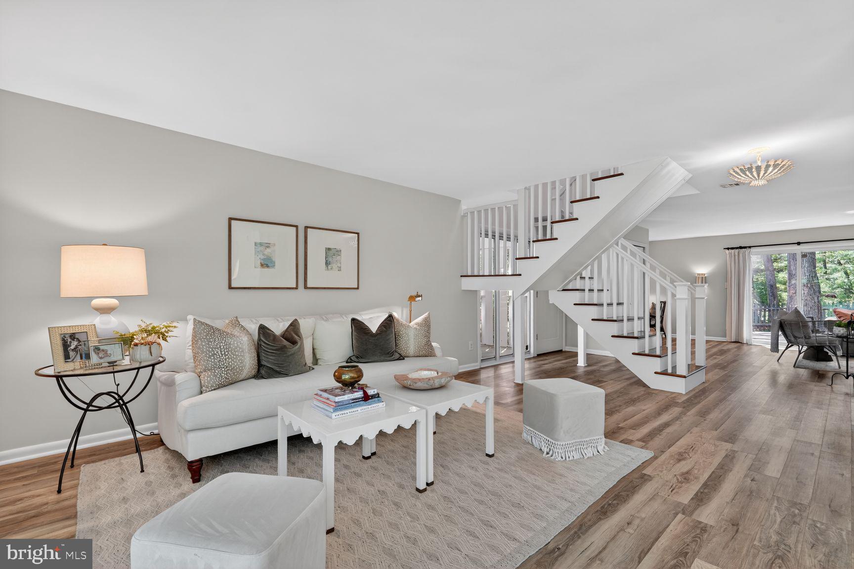 RESTON - Residential