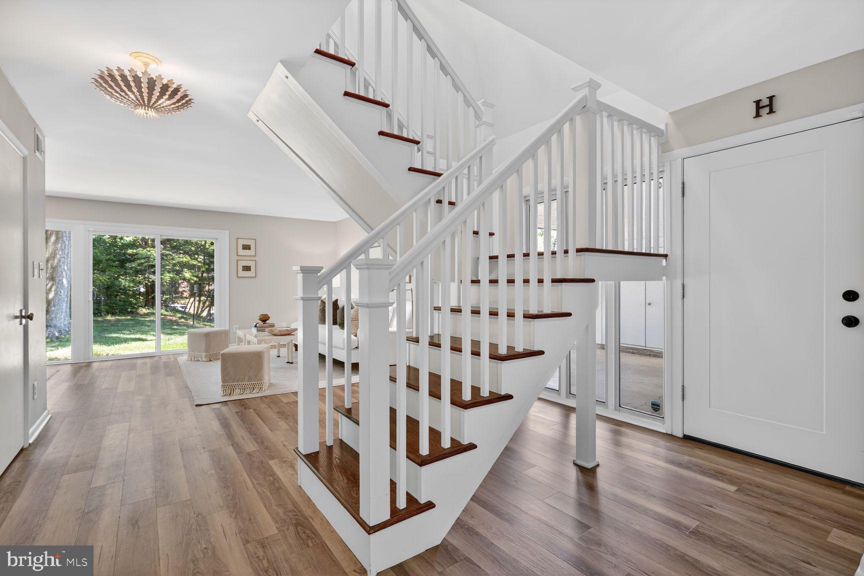 RESTON - Residential