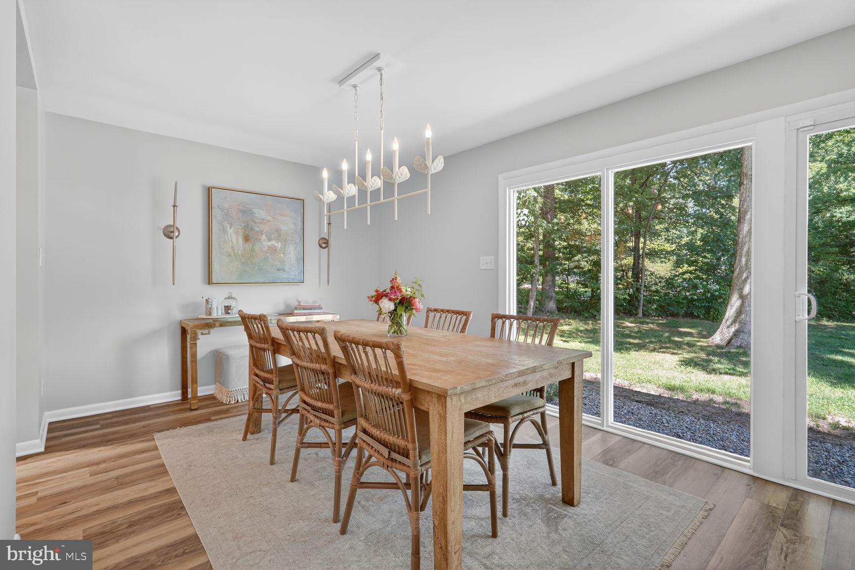 RESTON - Residential