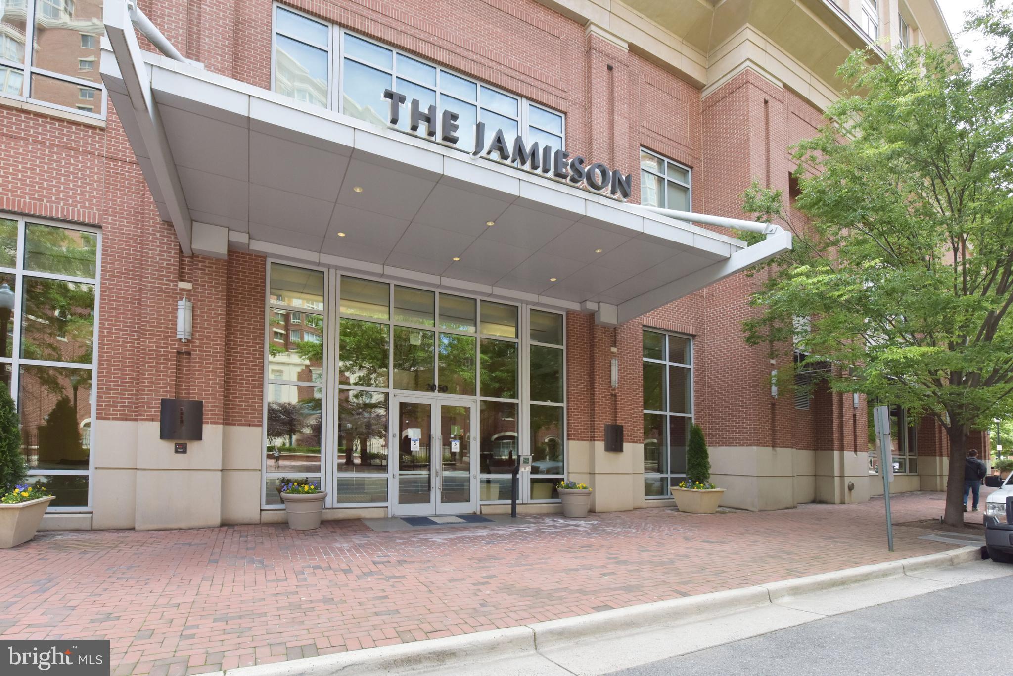 THE JAMIESON - Residential