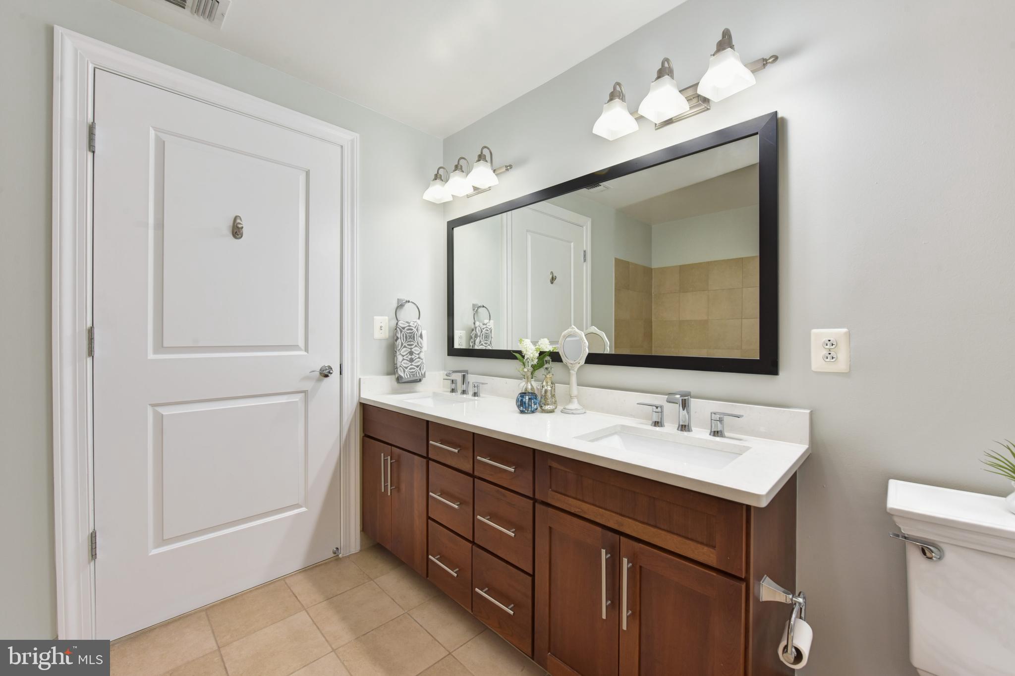 THE JAMIESON - Residential