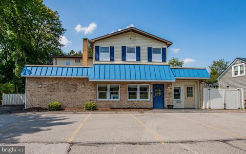 Photo of 1743 Dewey Ave, WILLIAMSPORT, PA 17701 (MLS # PALY2002264)