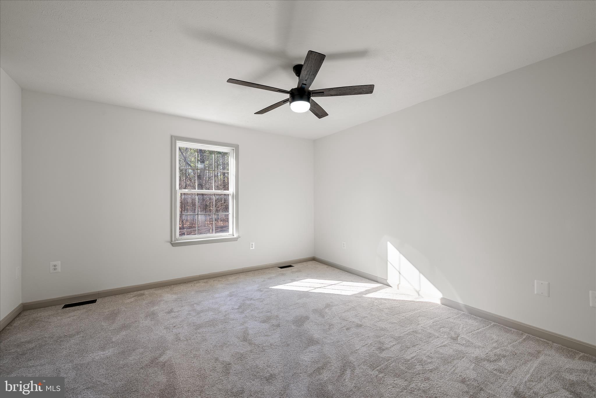 WILDE  ACRES - Residential Lease