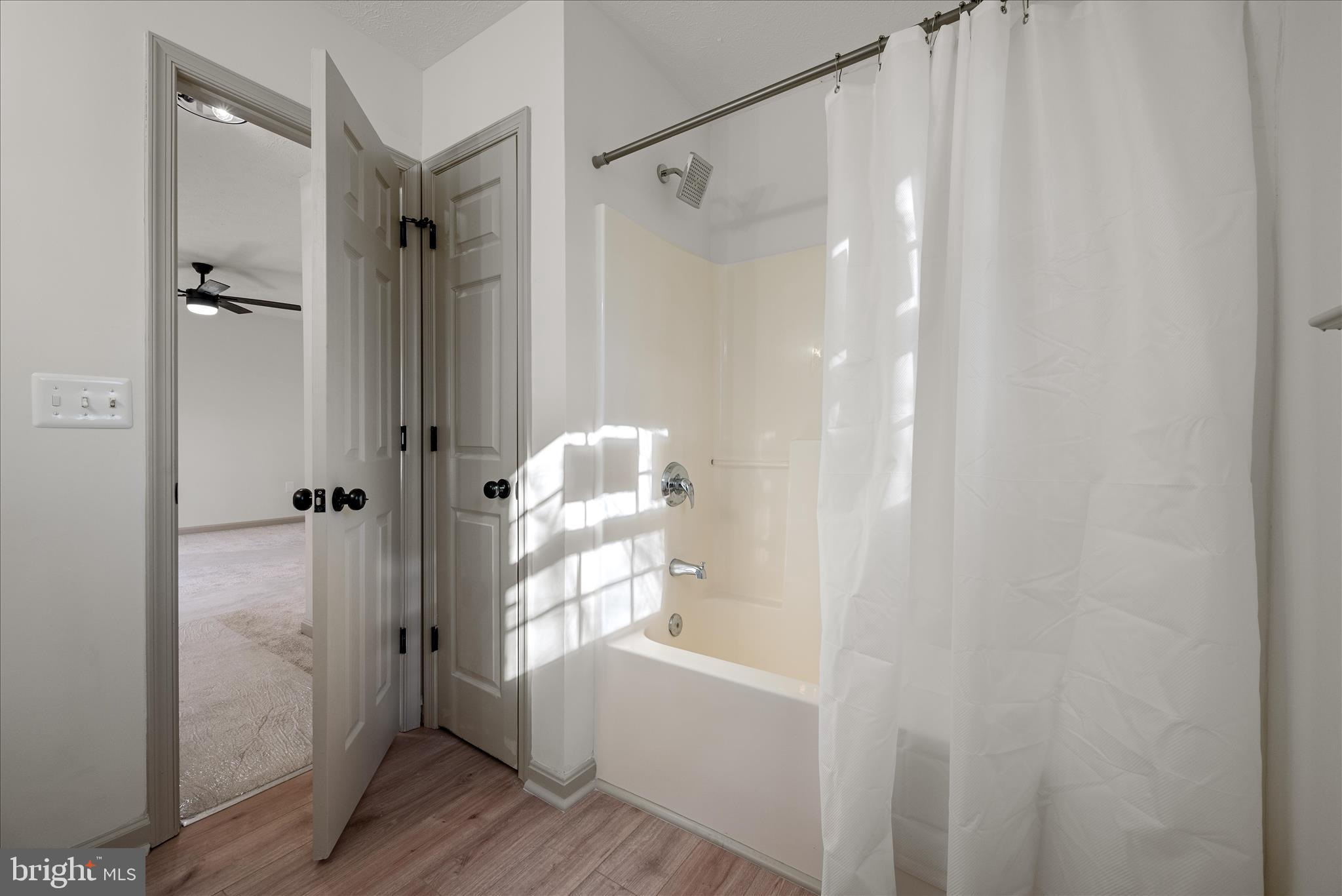 WILDE  ACRES - Residential Lease