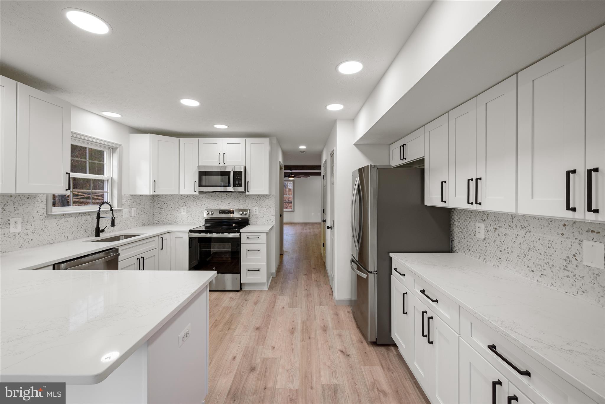 WILDE  ACRES - Residential Lease