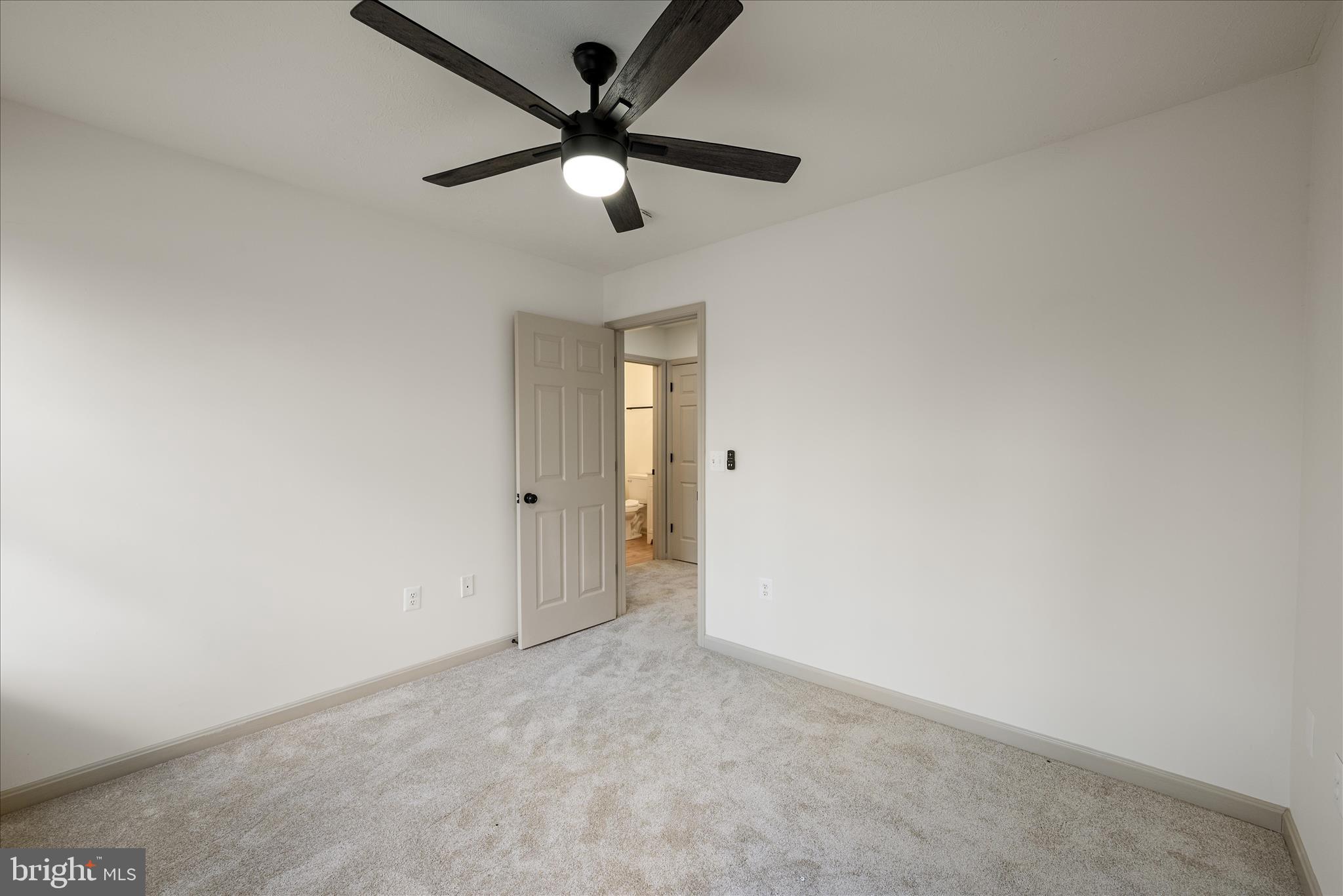 WILDE  ACRES - Residential Lease