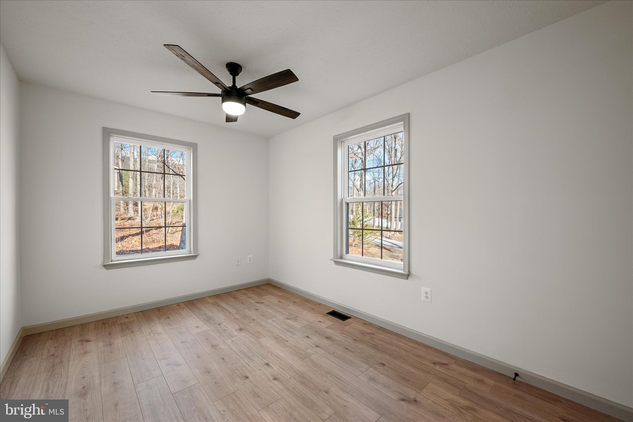 WILDE  ACRES - Residential Lease