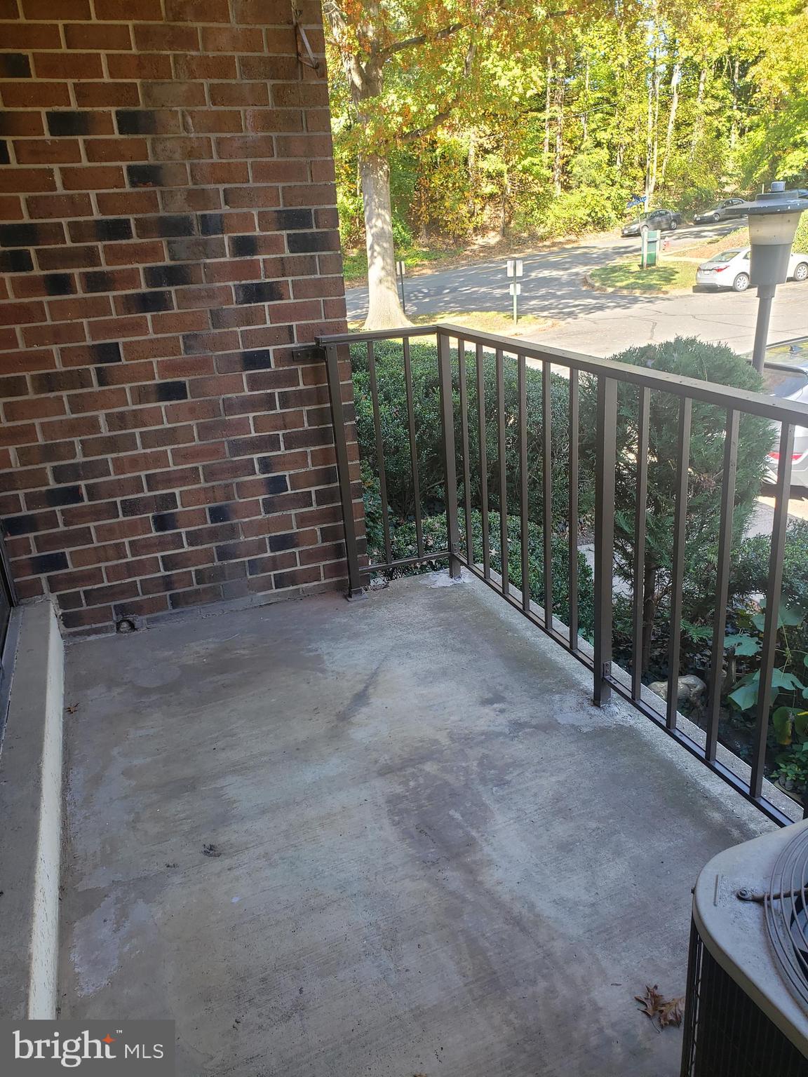 HERITAGE COURT - Residential Lease