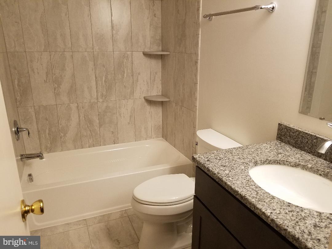 HERITAGE COURT - Residential Lease