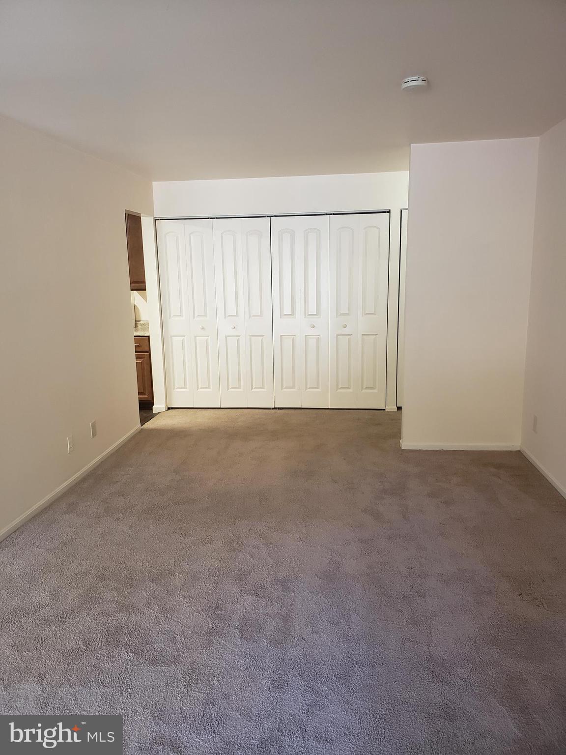 HERITAGE COURT - Residential Lease