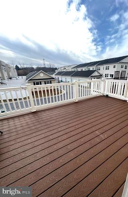 LANDSDALE - Residential Lease