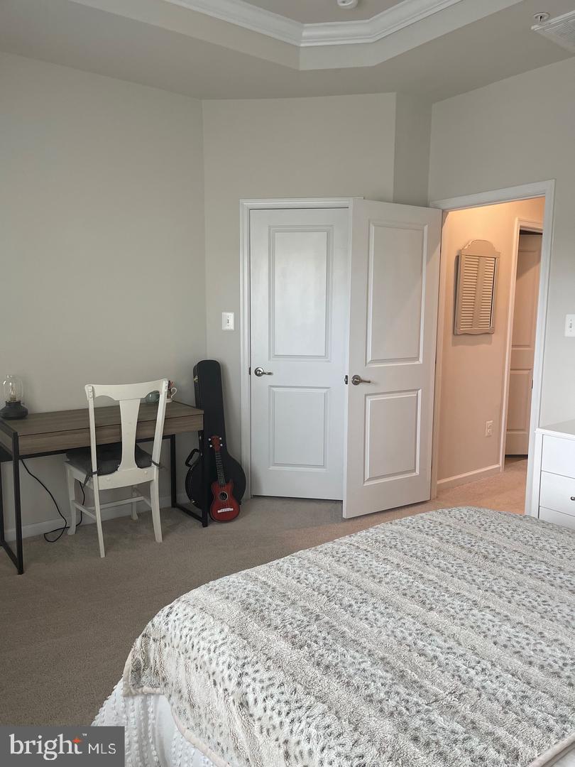 LANDSDALE - Residential Lease