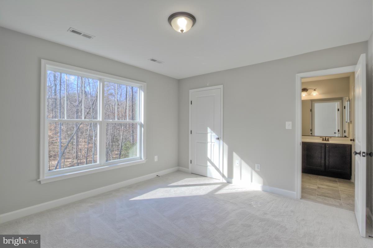 RUBY GLEN - Residential