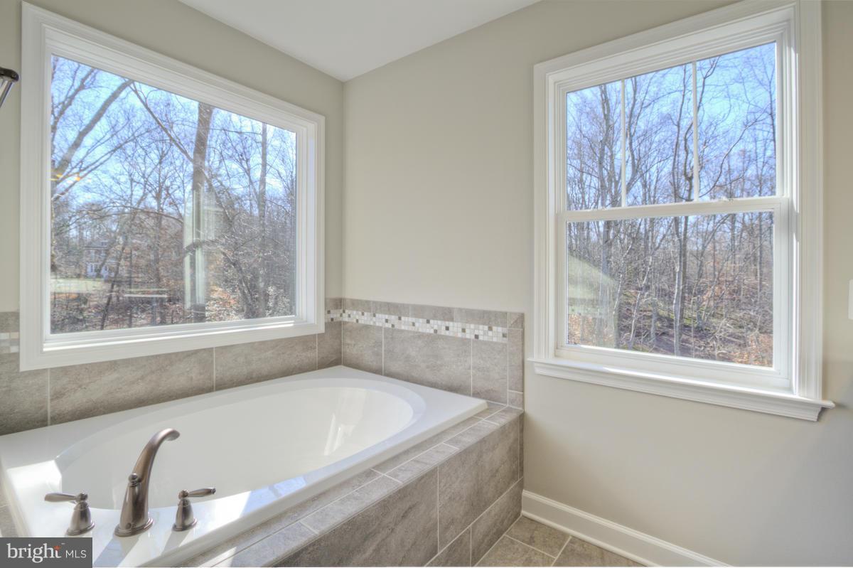 RUBY GLEN - Residential