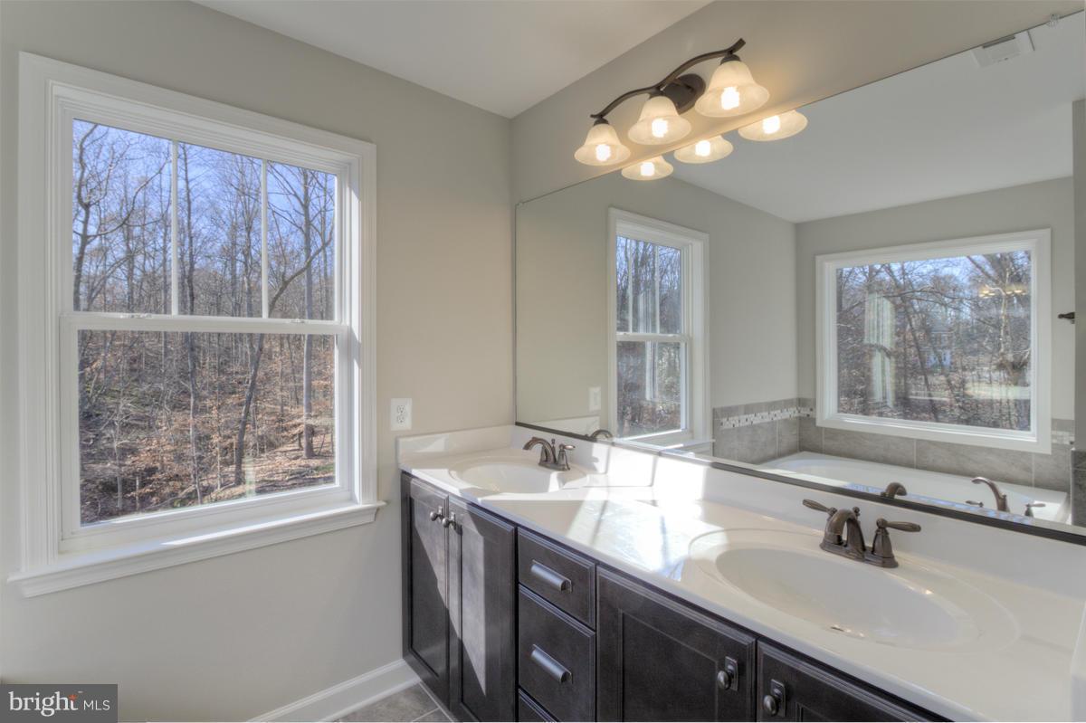 RUBY GLEN - Residential