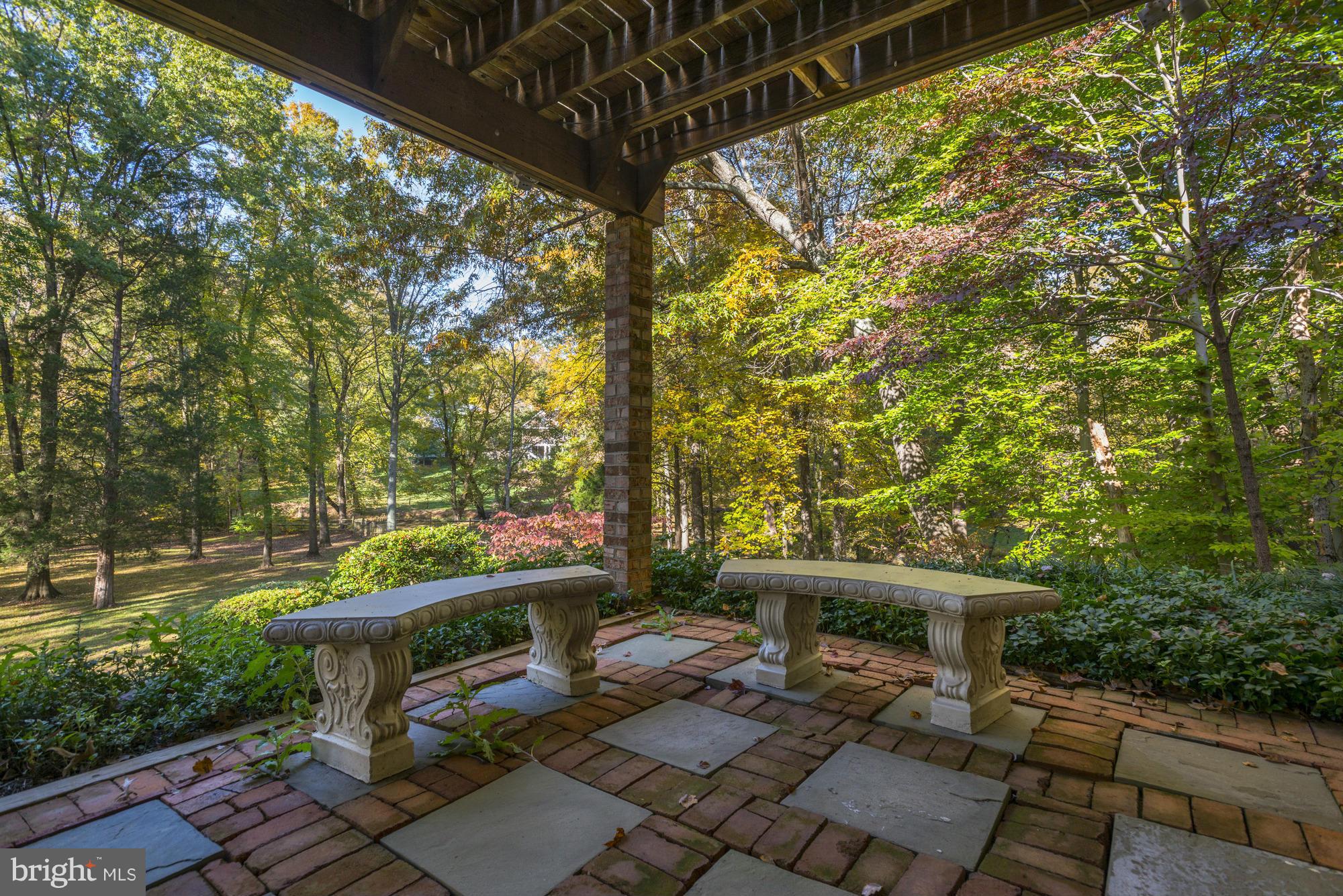 LANGLEY FOREST - Residential