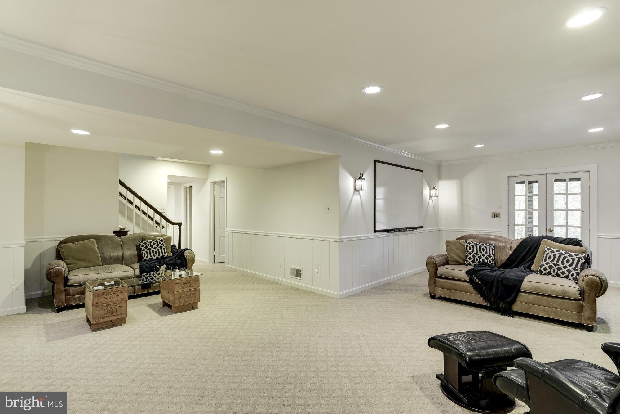 LANGLEY FOREST - Residential