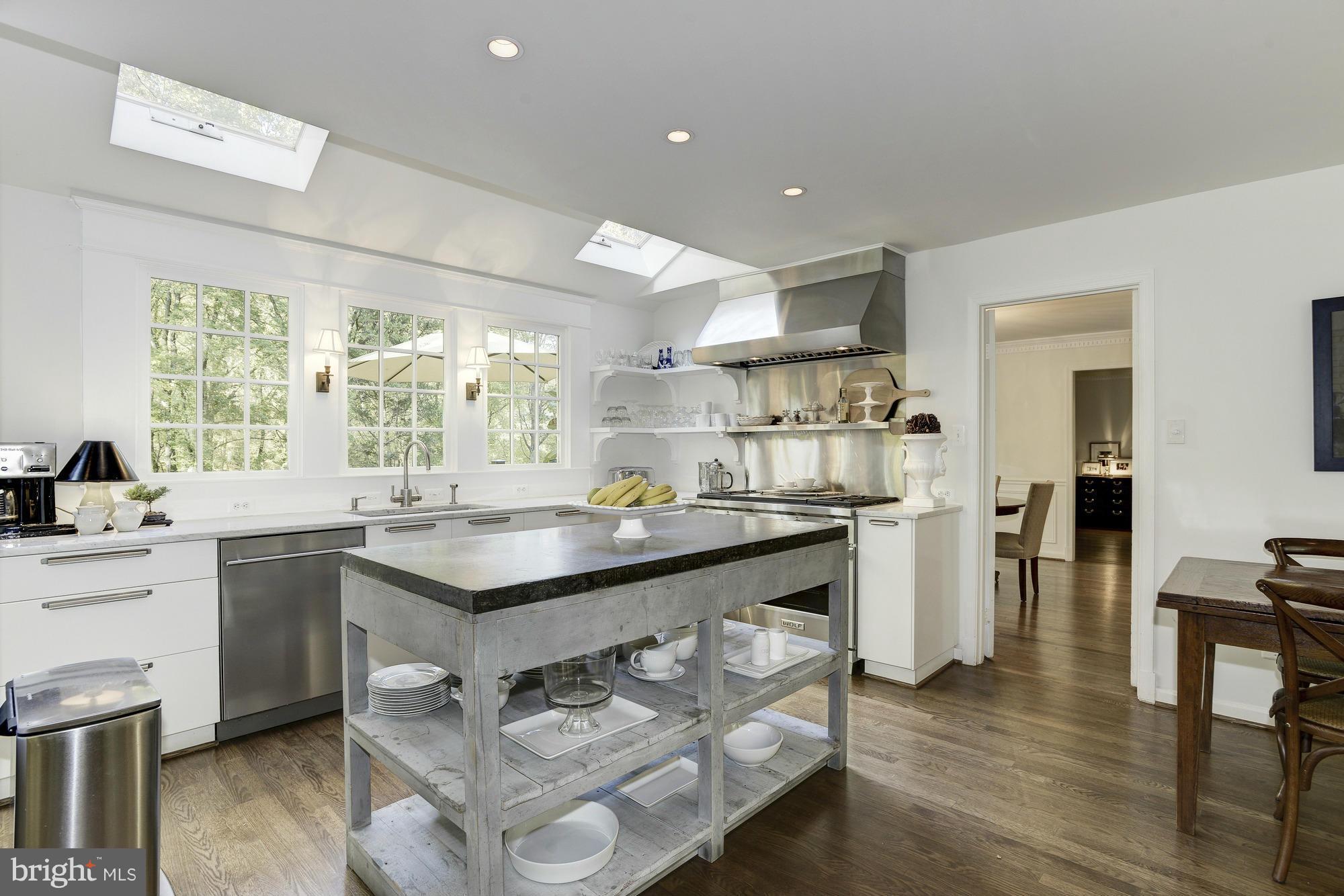 LANGLEY FOREST - Residential