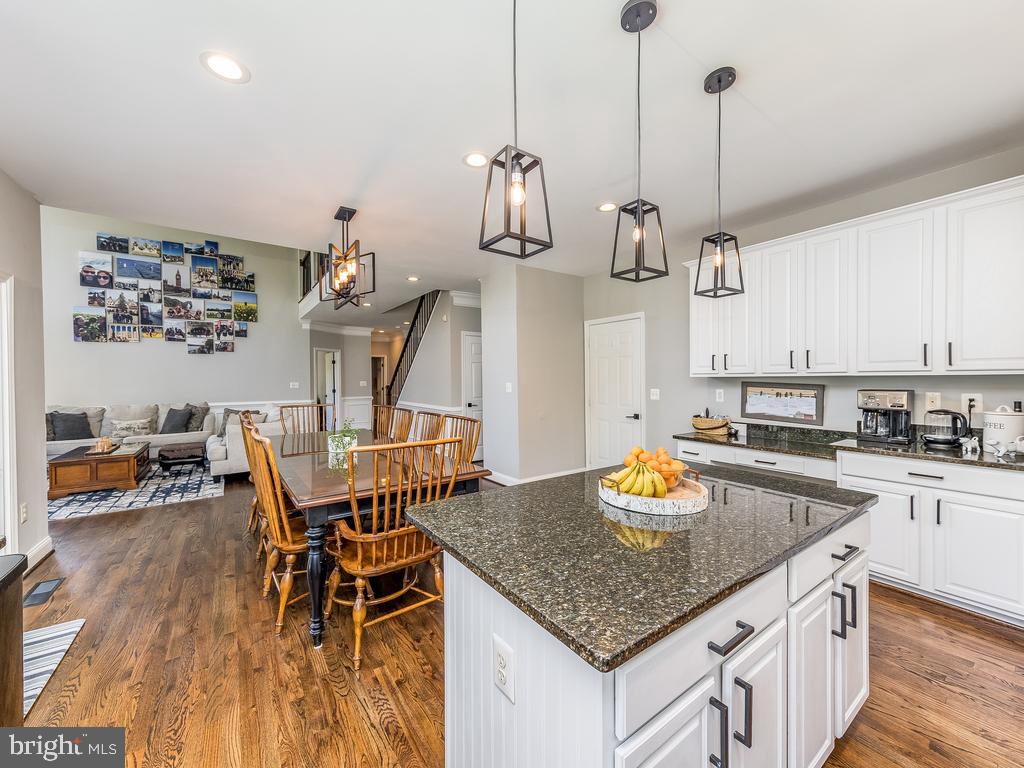 SHEFFIELD MANOR - Residential Lease