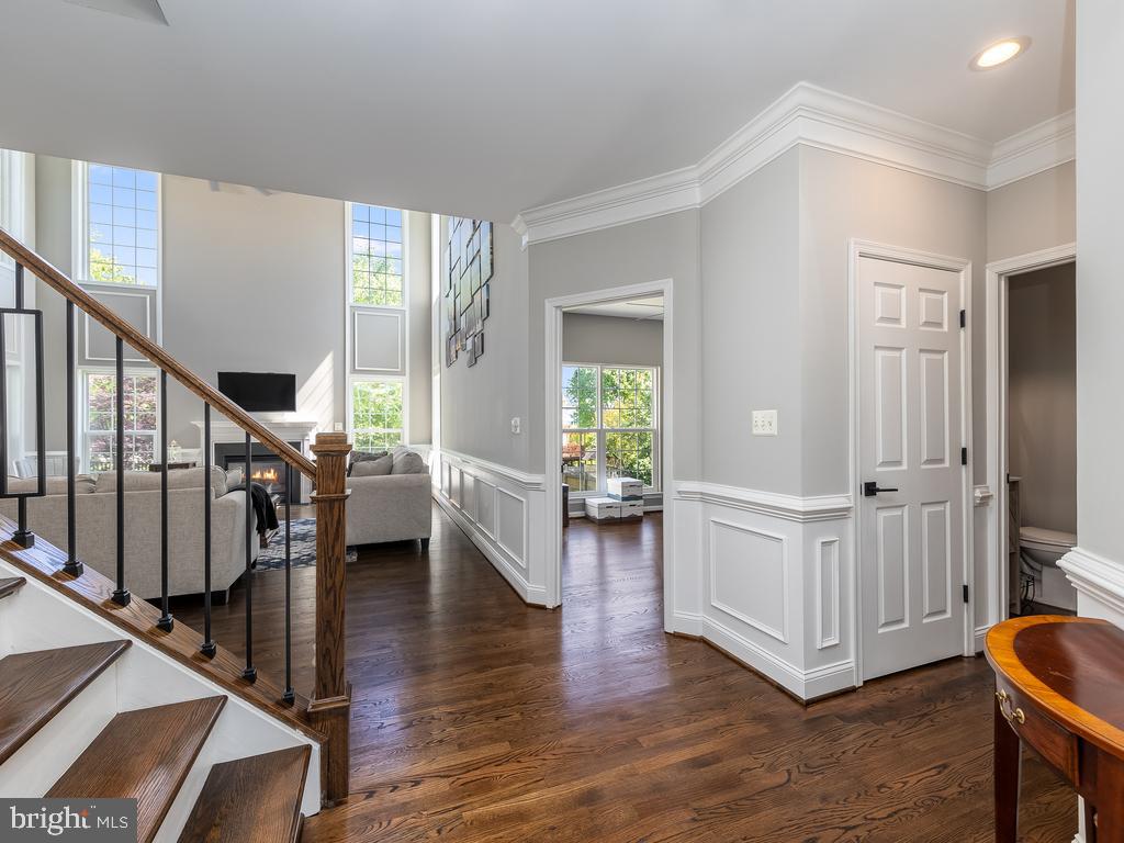 SHEFFIELD MANOR - Residential Lease