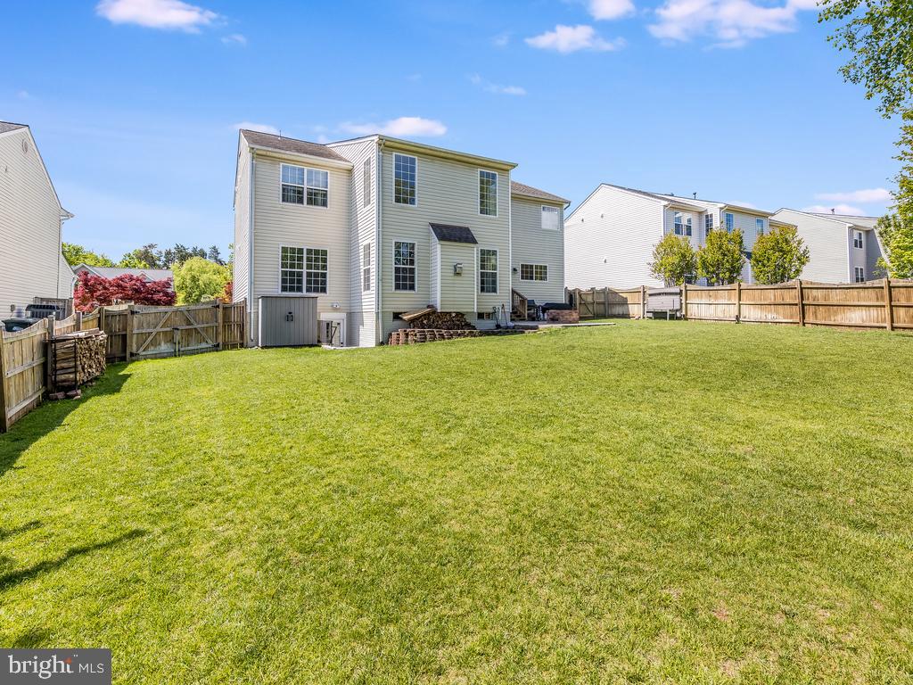 SHEFFIELD MANOR - Residential Lease