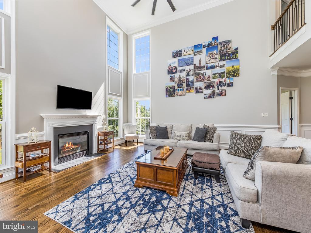 SHEFFIELD MANOR - Residential Lease