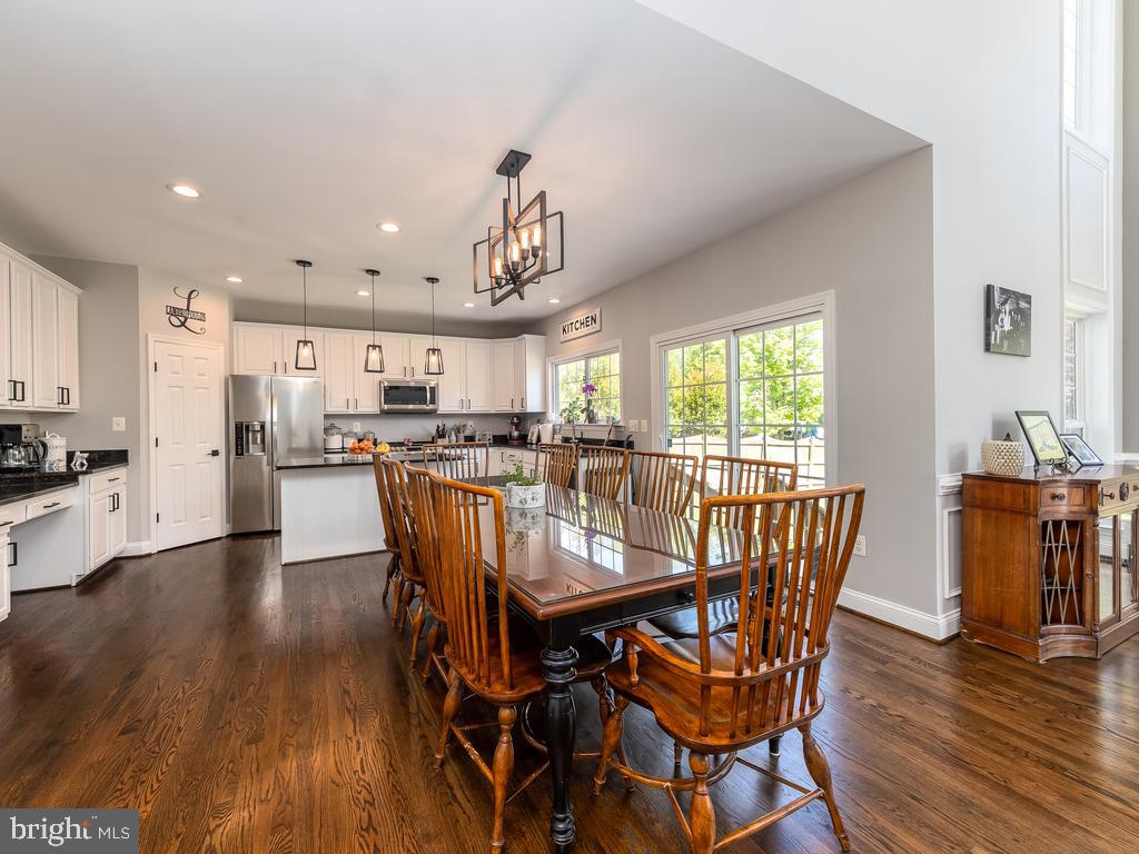 SHEFFIELD MANOR - Residential Lease