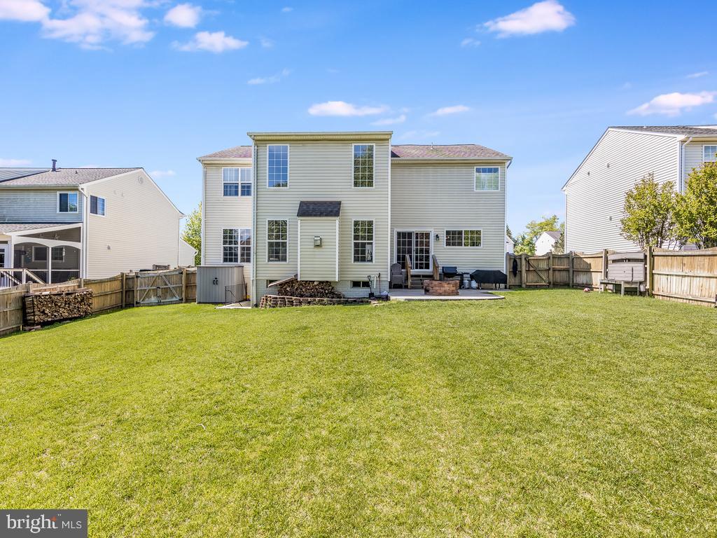 SHEFFIELD MANOR - Residential Lease