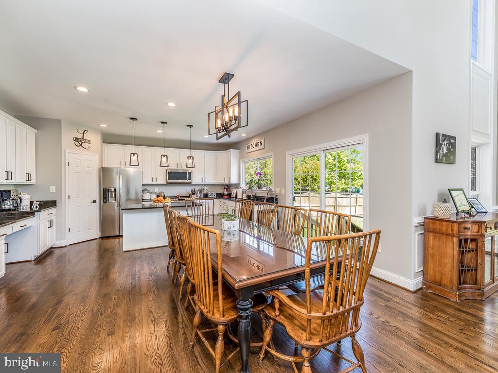 SHEFFIELD MANOR - Residential Lease