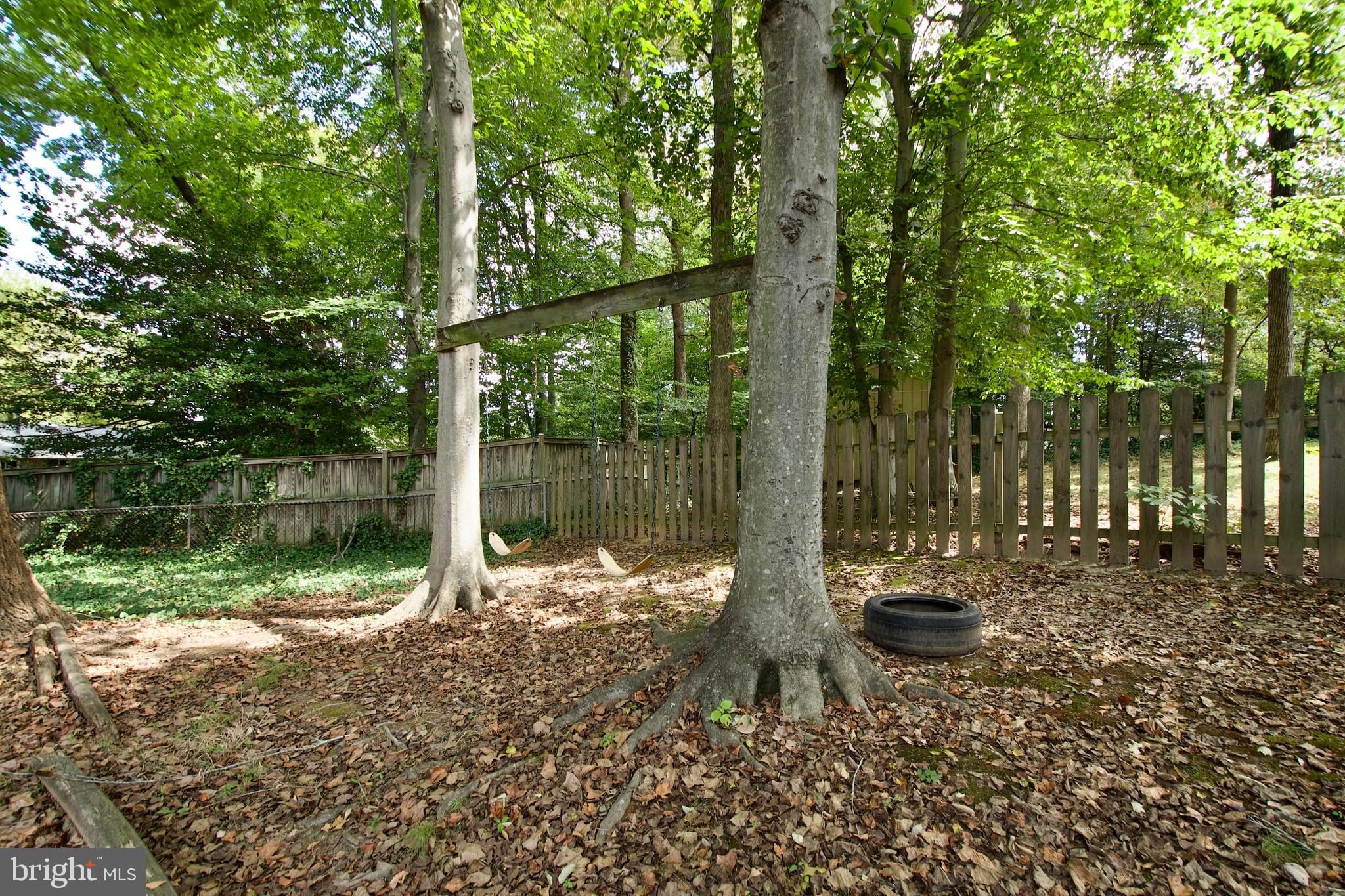 KINGS PARK WEST - Residential Lease