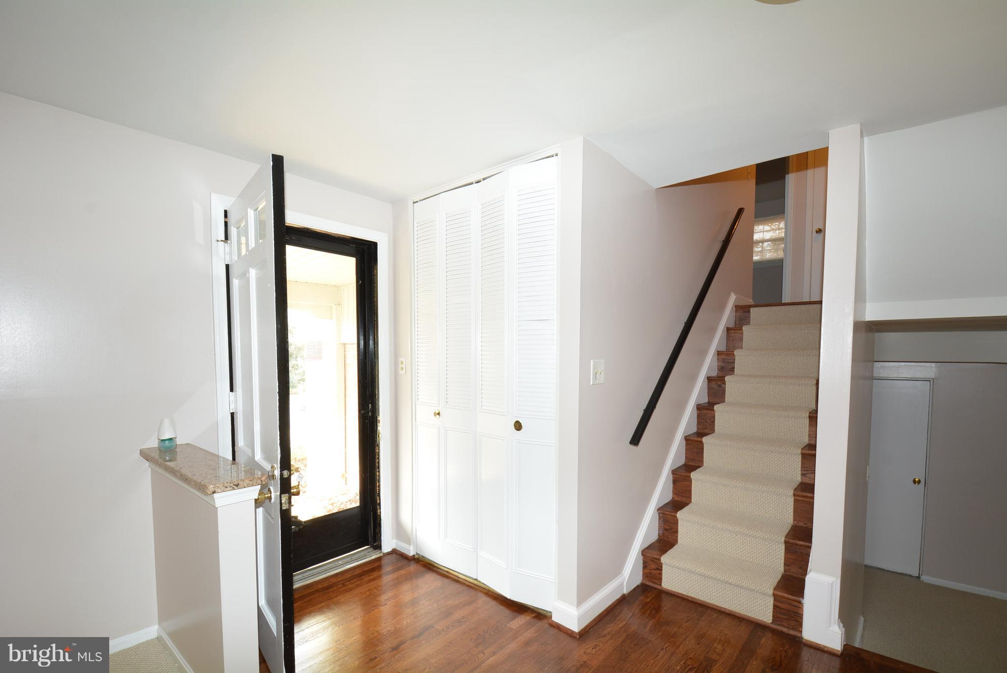 KINGS PARK WEST - Residential Lease